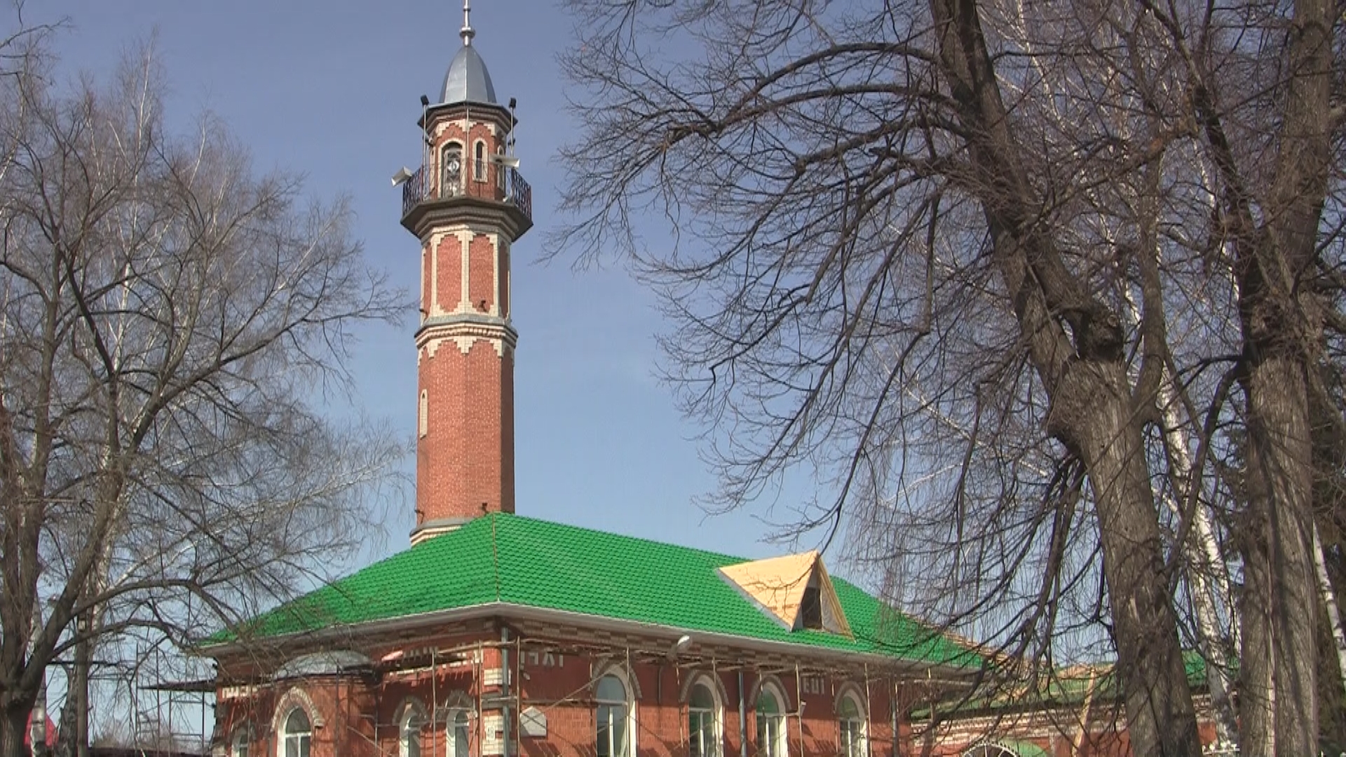 Первая мечеть Зеленодольска «Тарихи» вновь открыла двери для прихожан