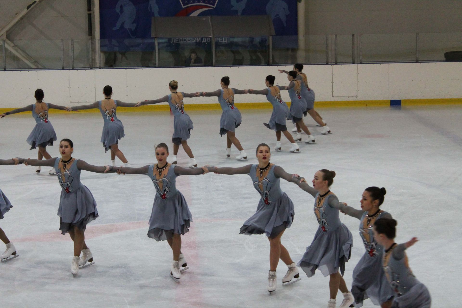 В Зеленодольске прошло Открытое первенство по синхронному катанию на коньках