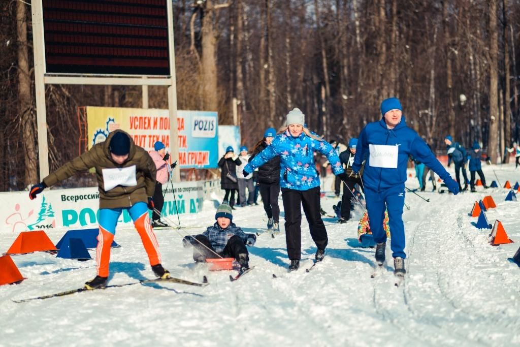 Фото: POZIS провел семейный праздник на лыжах