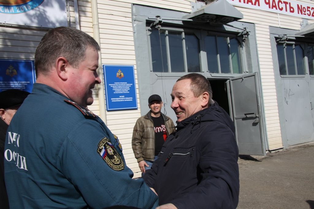 В честь 100-летия Советской пожарной охраны в Зеленодольске организовали встречи с ветеранами службы «01»