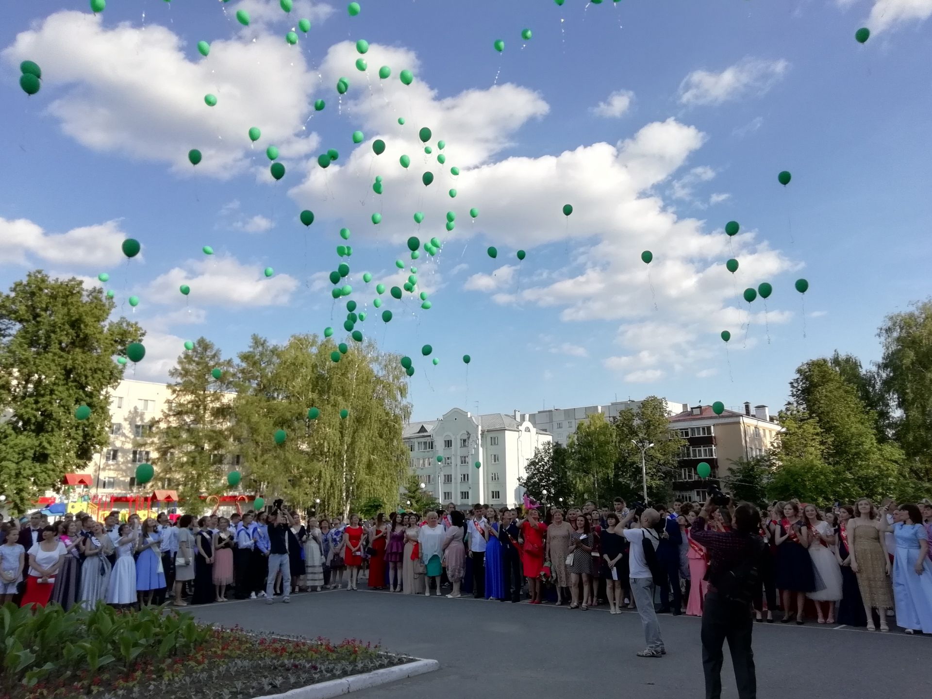 Фото: Кто стал в Зеленодольске Королевой выпускного бала