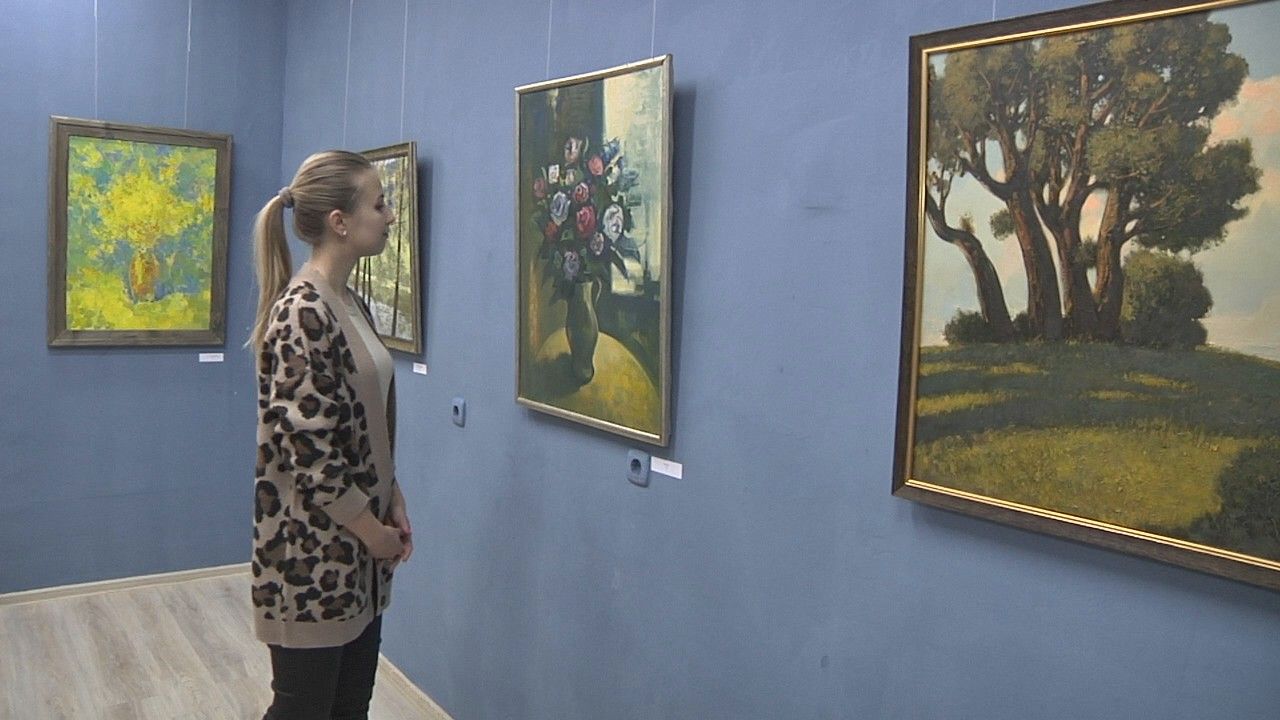 Монументальный юбилей с лирическим уклоном: Выставка именитого татарстанского художника открылась в галерее