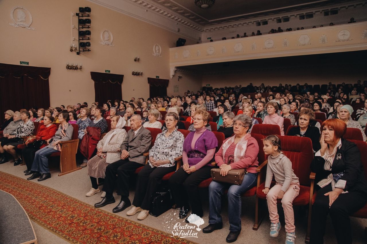 Зеленодольский музыкальный театр подарил горожанам в честь Дня Победы замечательный концерт