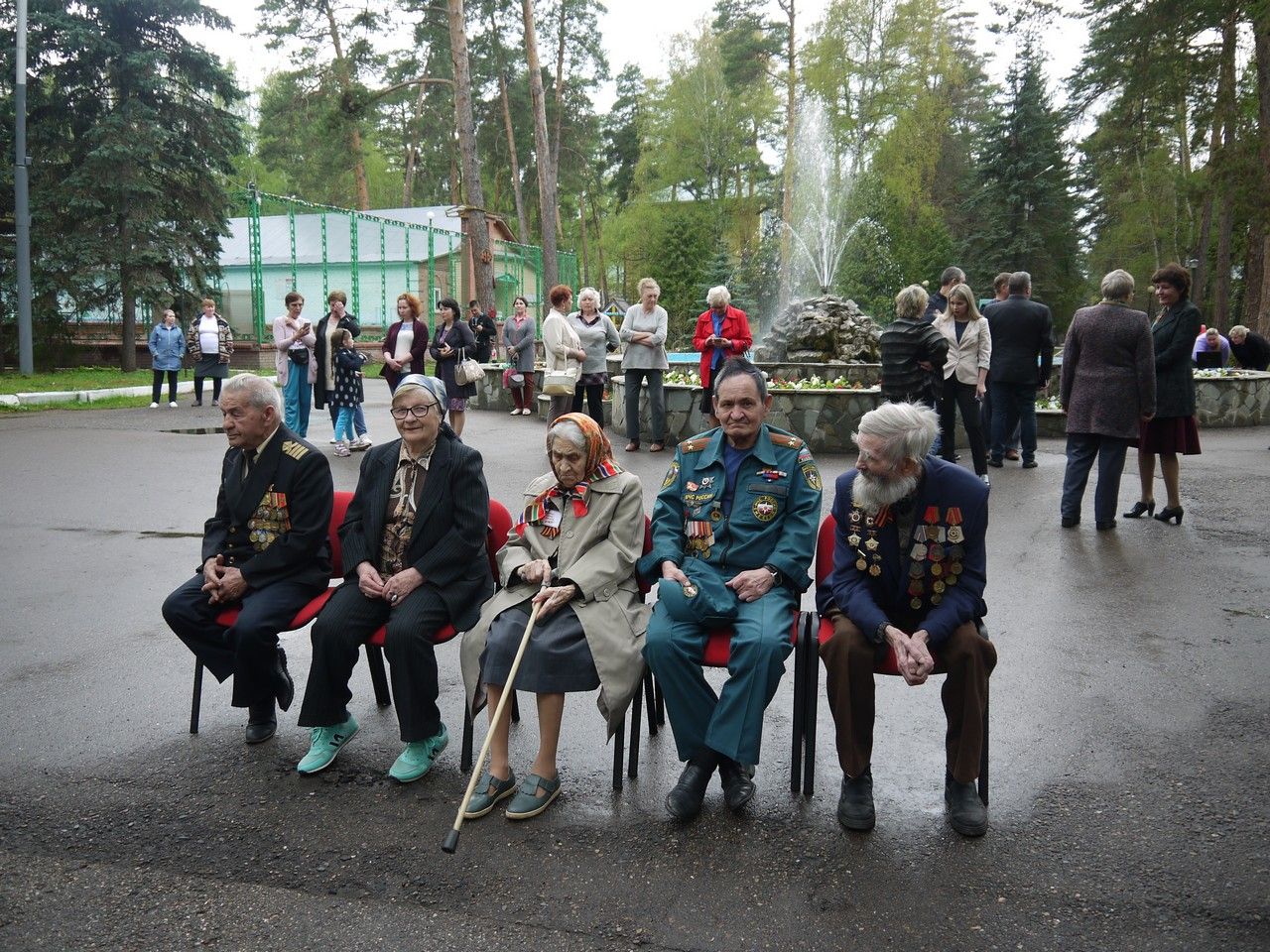 На территории санатория "Васильевский" установили противотанковые пушки времен Великой Отечественной войны