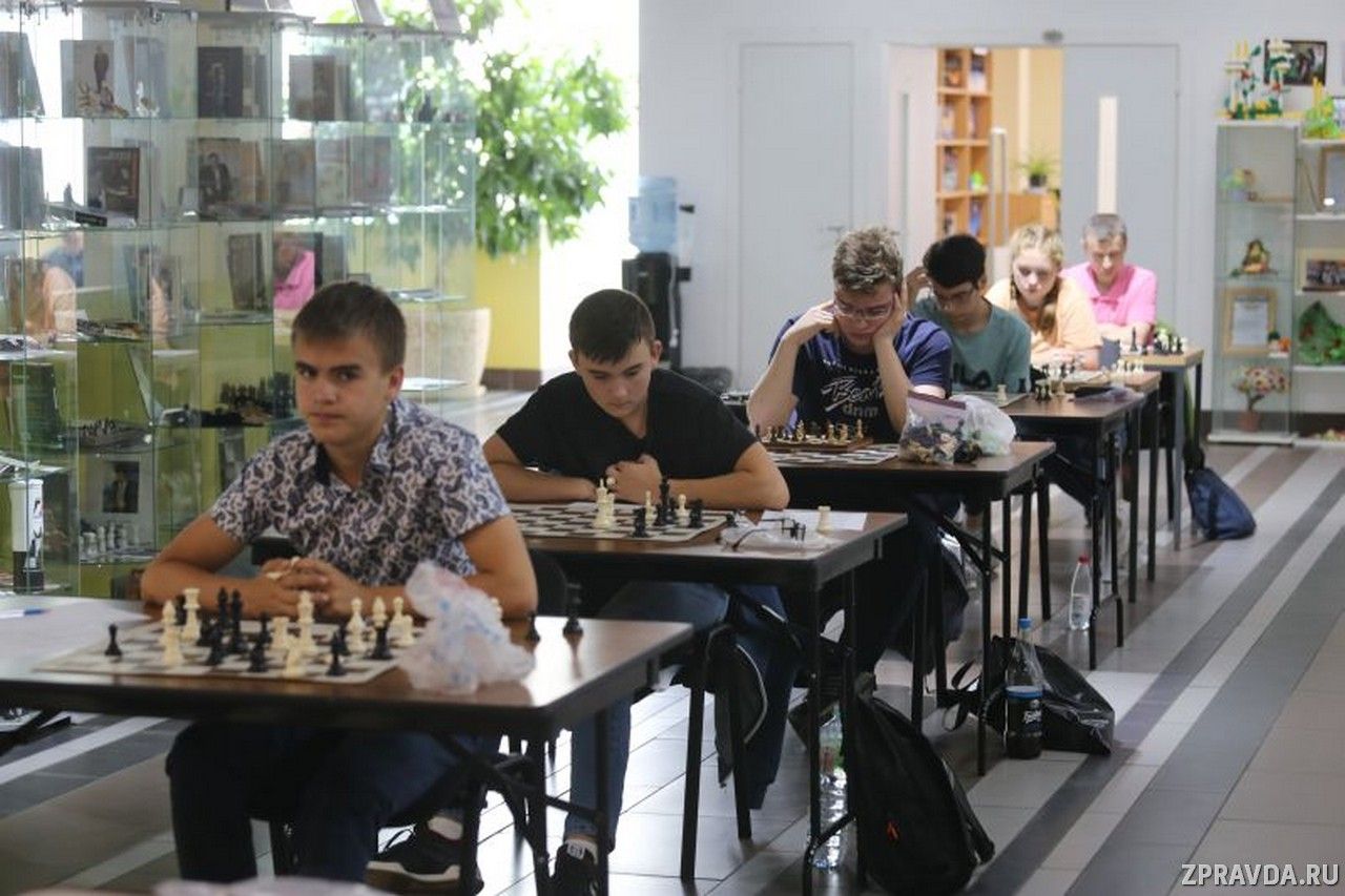Воспитанник Зеленодольской шахматной школы Адель Жафяров - бронзовый призер блицтурнира, проходившего в Москве