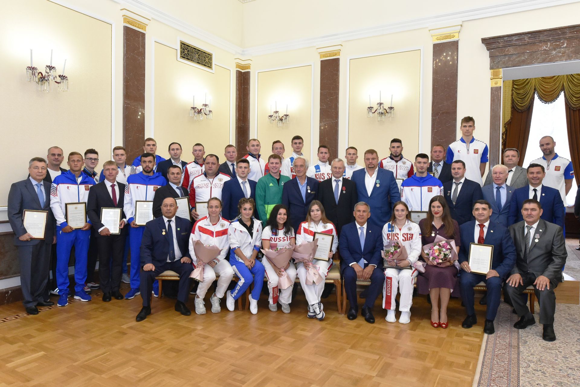 Зеленодольцы Иван Крысин и Айгуль Ситдикова побывали на встрече спортсменов с президентом РТ