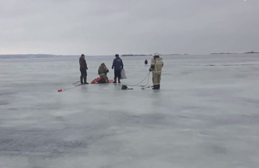 Видео: Вышел на промысел, а обратно на берег самостоятельно выбраться не смог