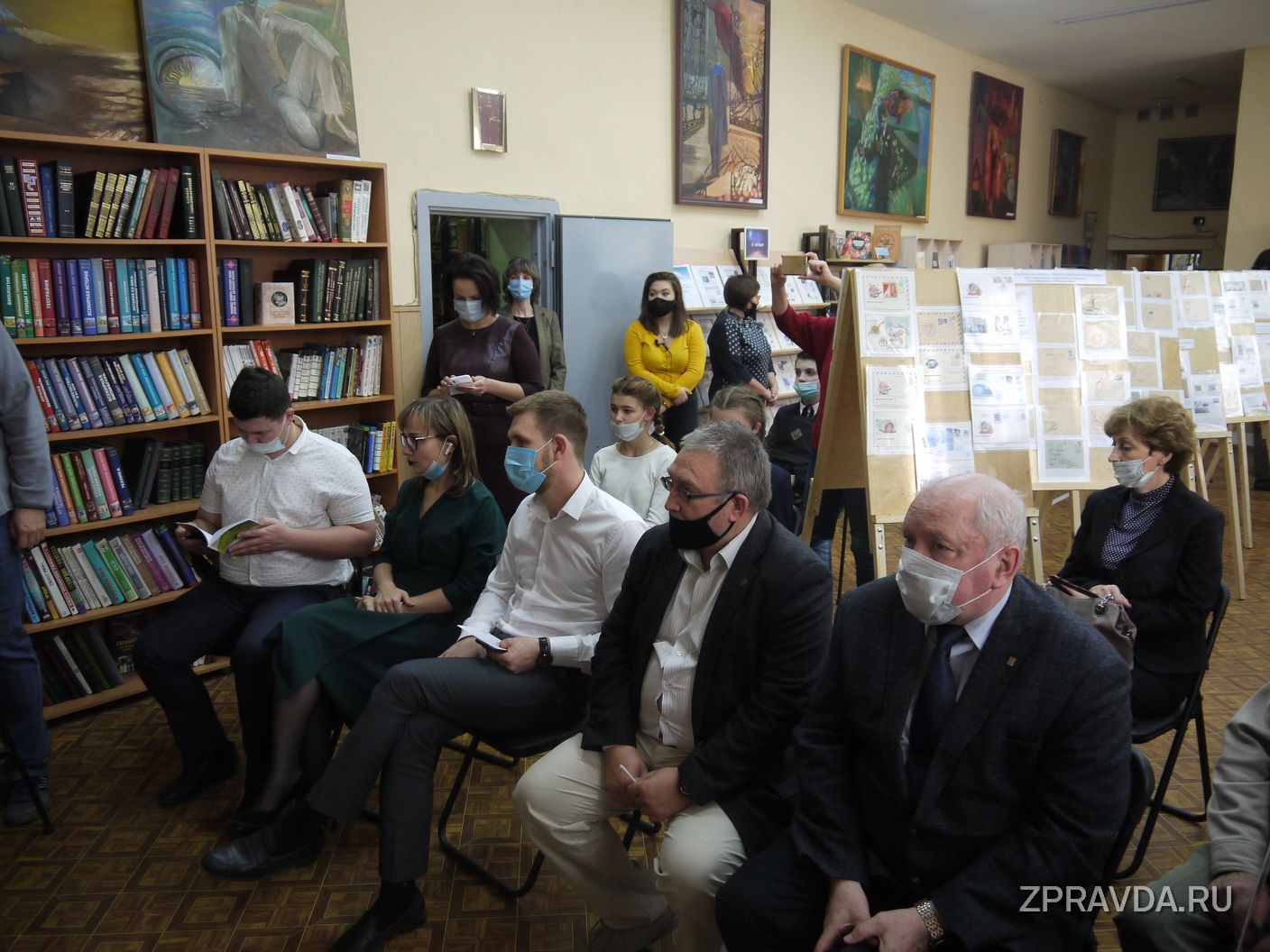 В Центральной городской библиотеке Зеленодольска состоялось открытие Всероссийской филателистической выставки