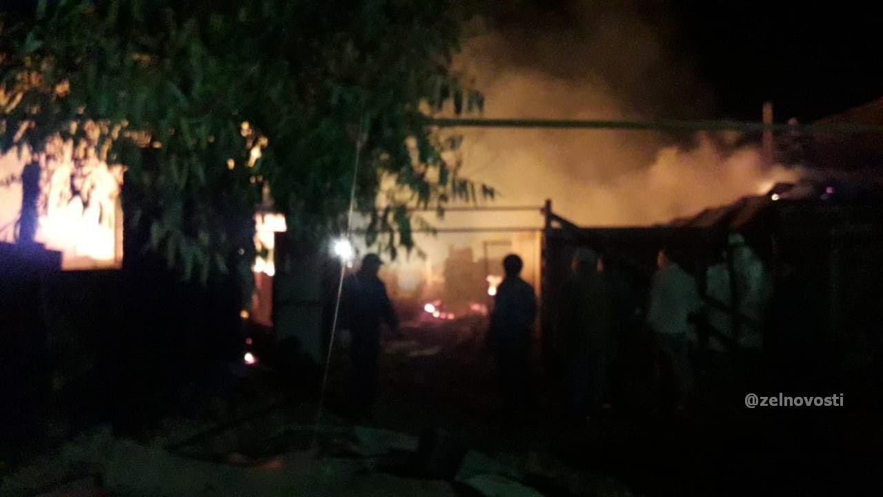 В деревне Татарское Танаево на пожаре едва не погиб мужчина