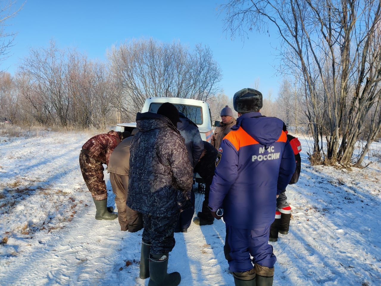 В Зеленодольском районе спасатели предупредили об опасностях нахождения на тонком льду