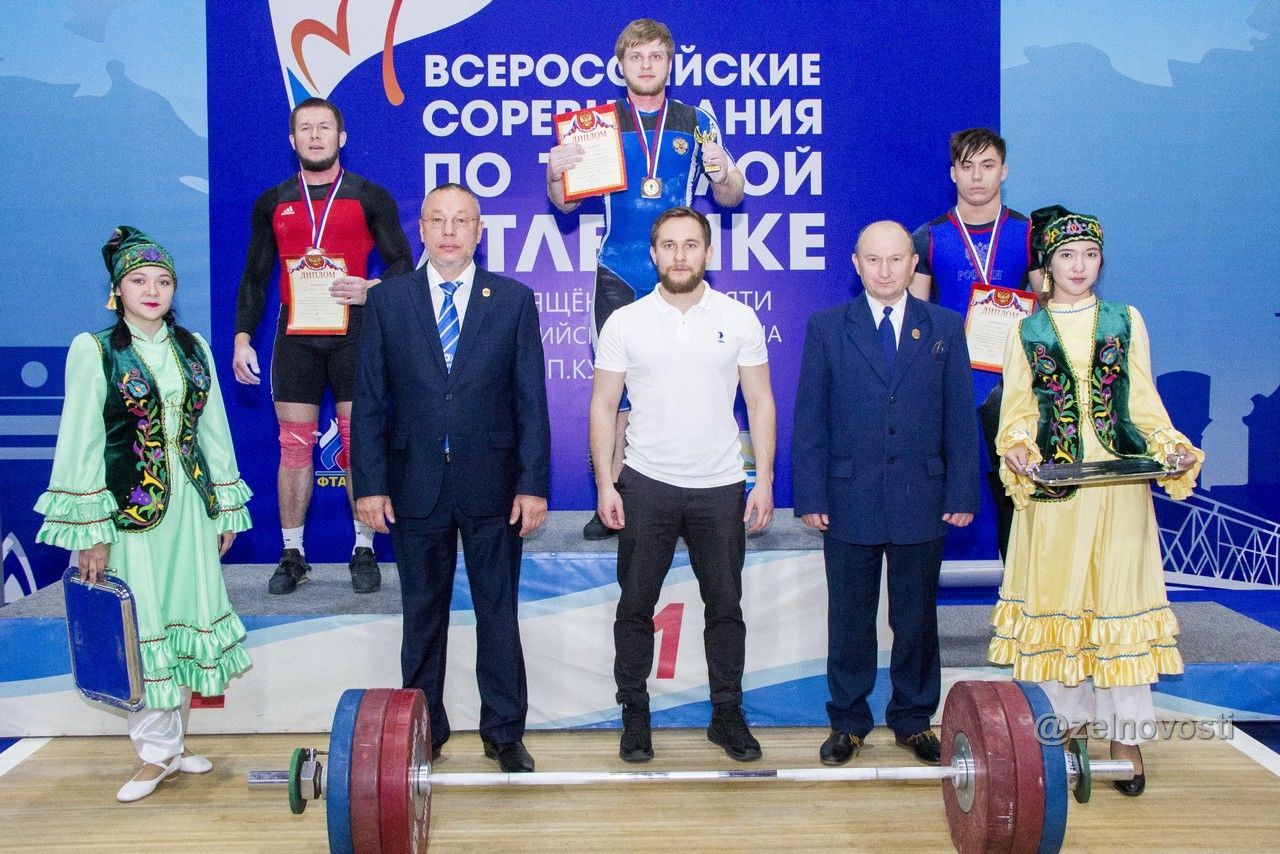 Масштабные соревнования российского уровня: На "Маяке" прошёл тяжелоатлетический турнир