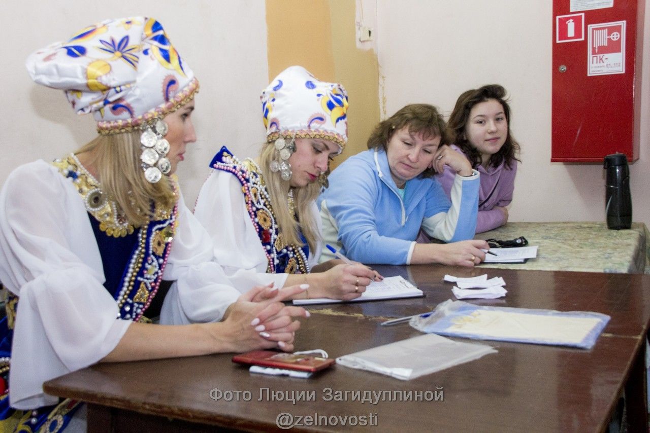 Турнир по легкой атлетике на призы Валерии и Октябрины Маршаловых прошел на стадионе им. Колотова