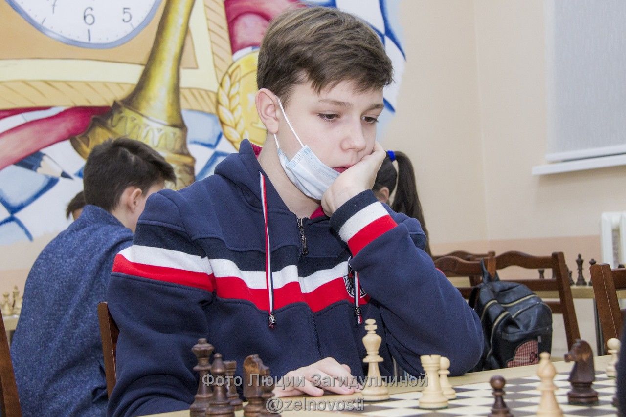 Фото: Первенство Зеленодольска по молниеносным шахматам среди юношей и девушек