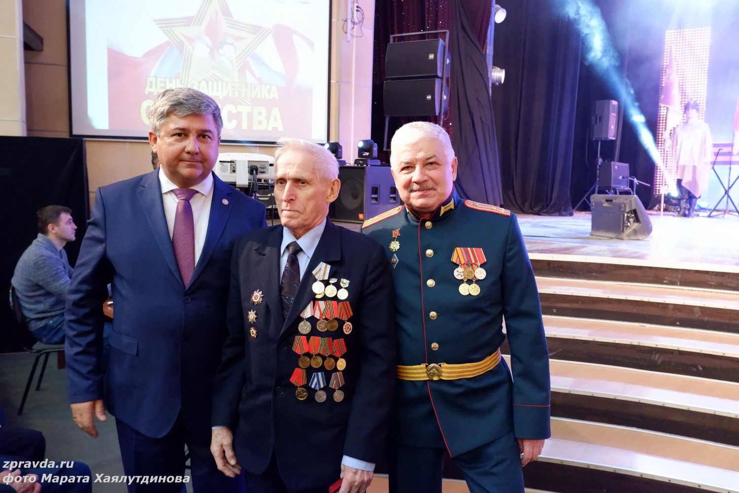 Кого в Зеленодольске наградили в День защитника Отечества