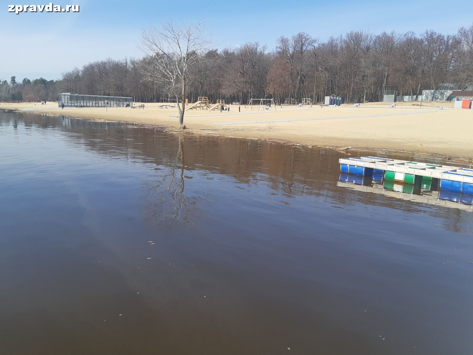 Волга в этом году очень рано освободилась от льда. Ременниково. Мартовский фоторепортаж