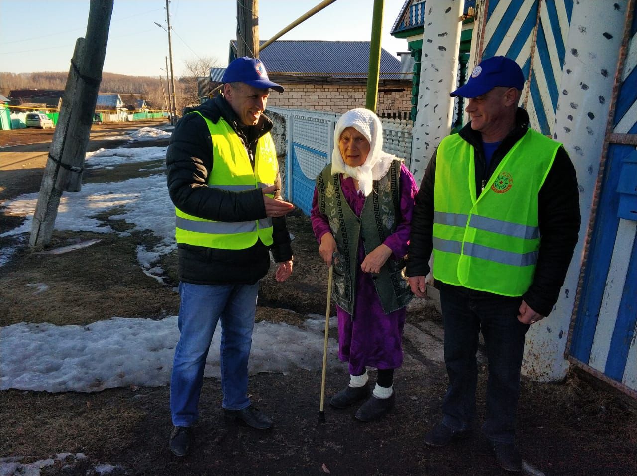 Сотрудники ОСВОДа посетили отдалённые села нашего района, чтобы оказать поддержку одиноким и пожилым людям