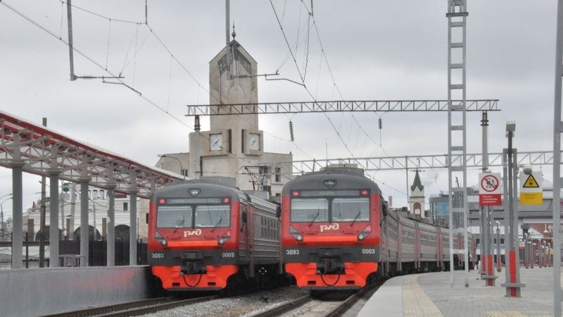 Из расписания выводится пригородный поезд № 6324 сообщением Албаба – Казань