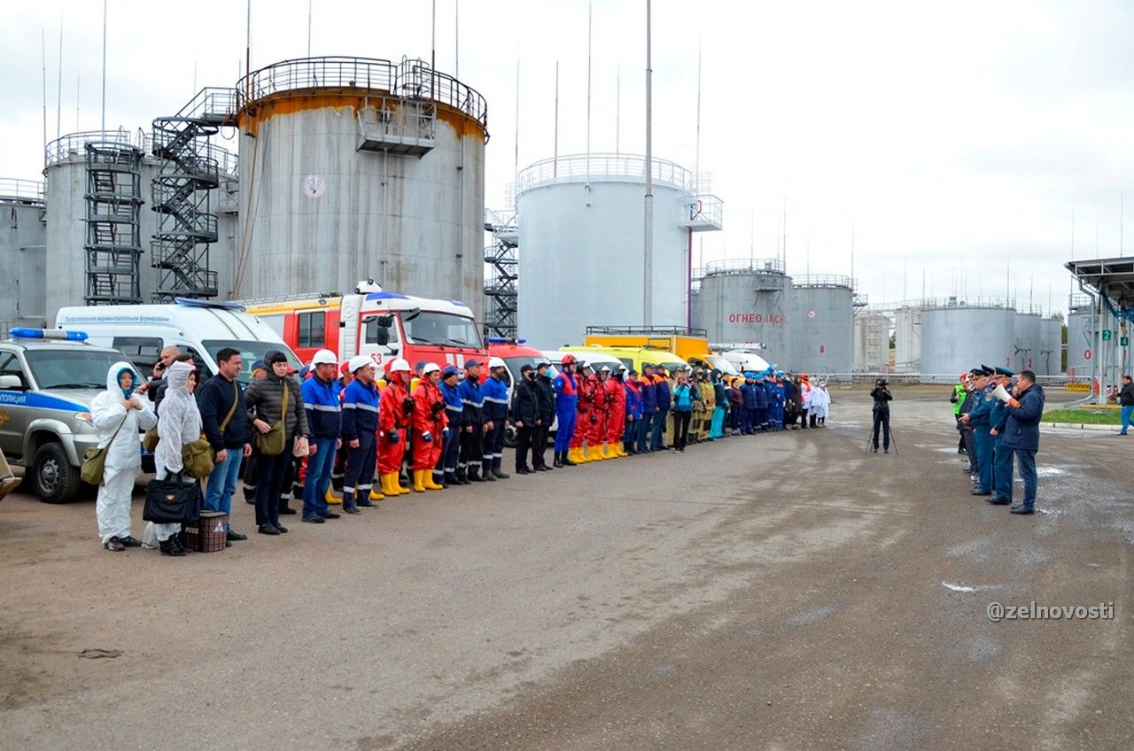 В Зеленодольске успешно ликвидировали разлив шести тонн дизельного топлива