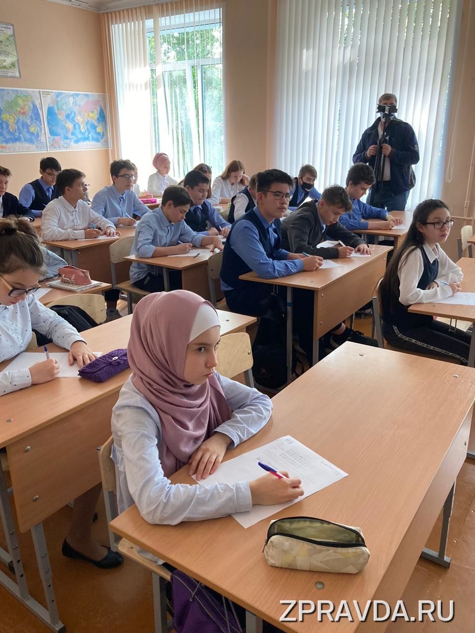 В Зеленодольском районе прошла всемирная образовательная акция по проверке грамотности на татарском языке "Татарча диктант"