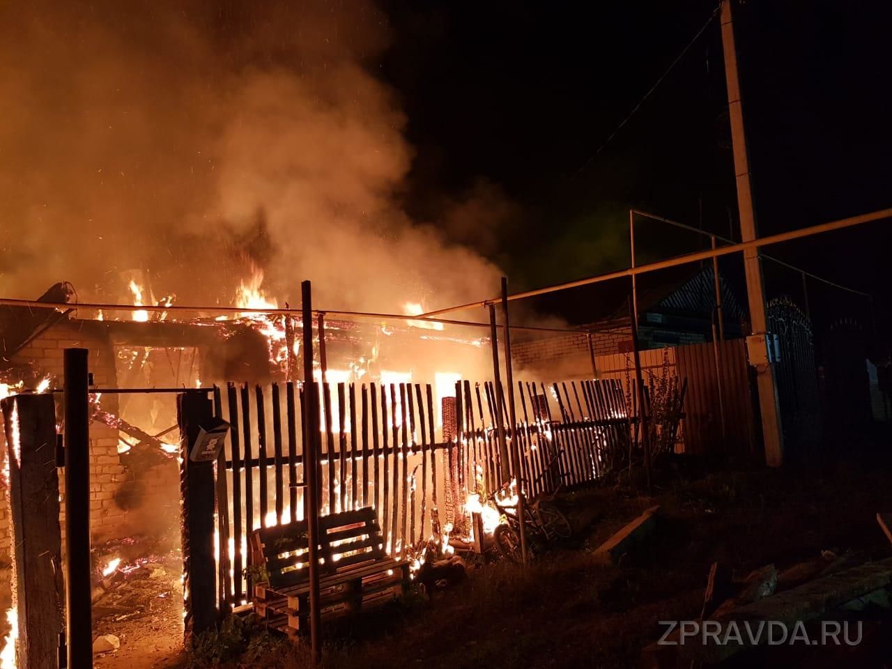В деревне Воронино на пожаре погибли два человека