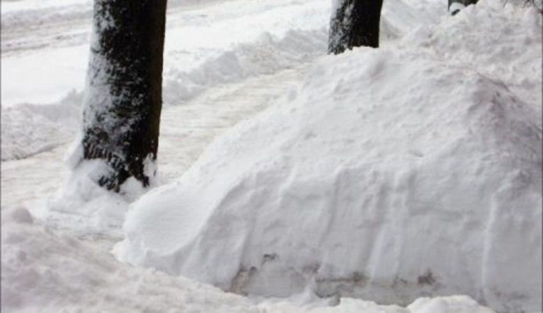 8-летнюю девочку засыпала "крепость" из снега насмерть