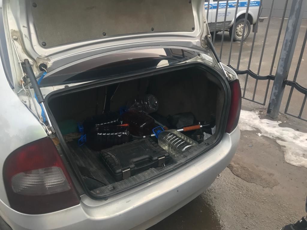 В машине жителя села Осиново нашли суррогатный алкоголь