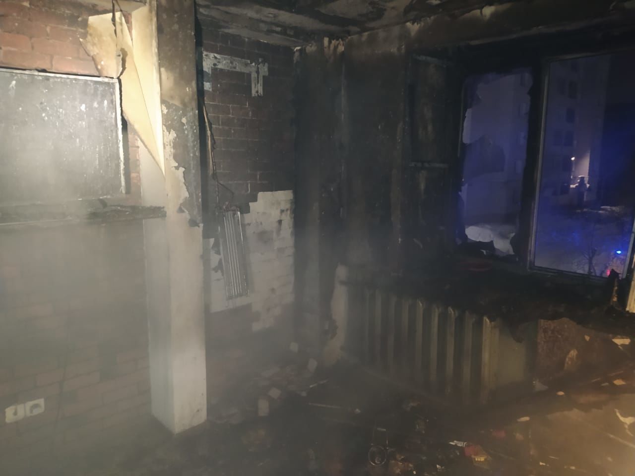 В Зеленодольске в доме на ул.К.Маркса произошёл пожар: 5 человек спасены