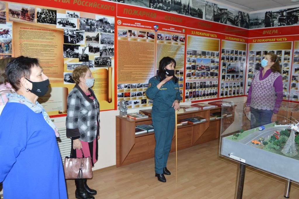 Музей пожарной охраны Зеленодольска посетили ветераны МВД
