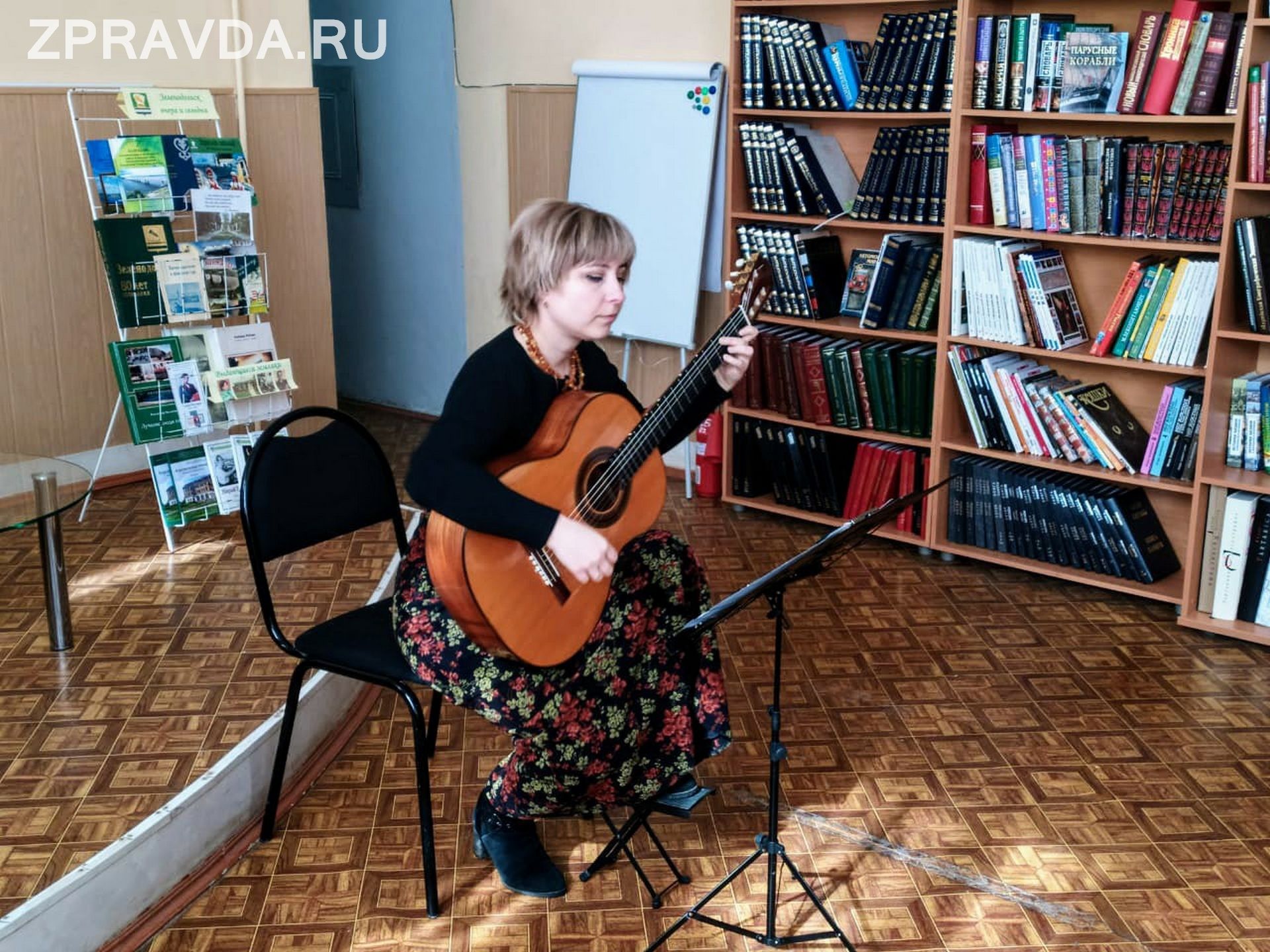 День поэзии отметили душевной встречей в зеленодольской библиотеке на Тургенева