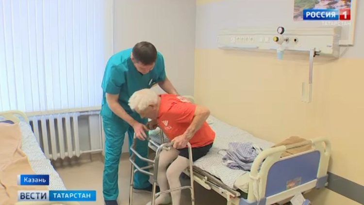 В РКБ врачи поставили на ноги 95-летнего ветерана ВОВ