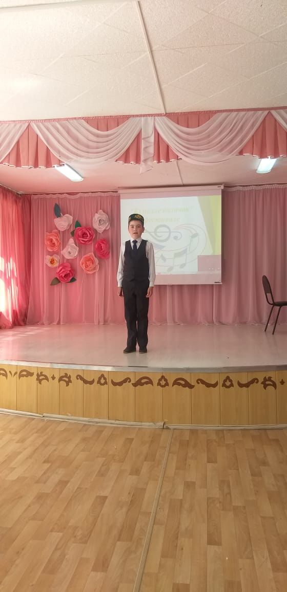 В Айшинской школе в рамках Года родных языков и народного единства был проведен фестиваль "Күңелле балачак"