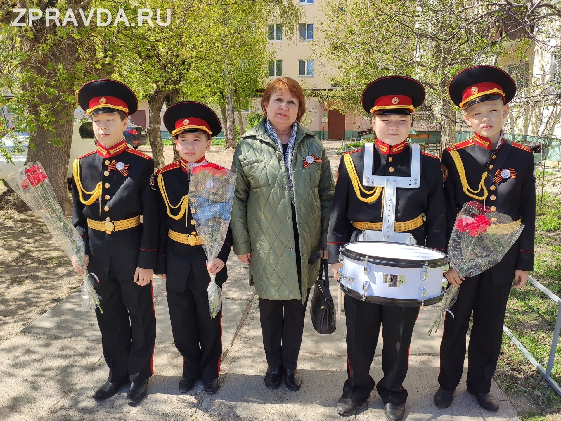 Кадеты поздравили ветерана Генриха Гаврилова, освобождавшего Украину