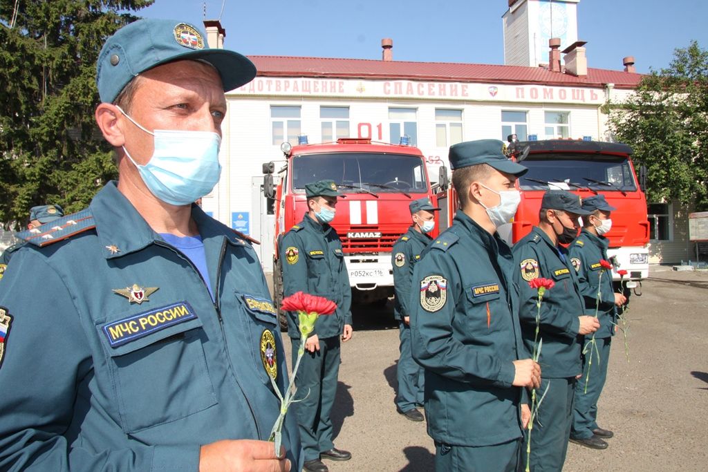 В День памяти и скорби сотрудники чрезвычайного ведомства присоединились к общероссийской «Минуте молчания»