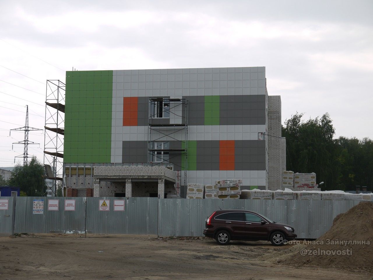 Возведение нового здания детской поликлиники на ул.Гоголя продолжается