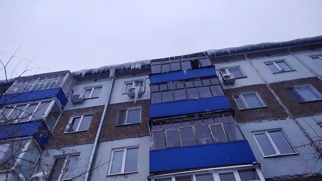 В Татарстане в одной из пятиэтажек мать и трое сыновей отравились угарным газом