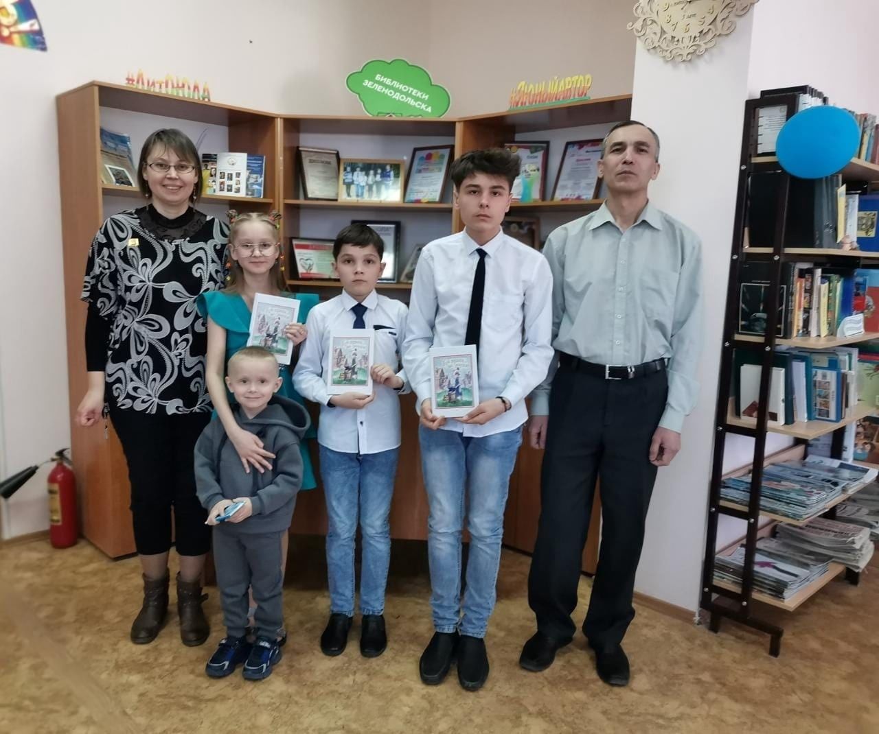 В библиотеке презентовали книгу поэта  и переводчика Рафаэля Мухутдинова