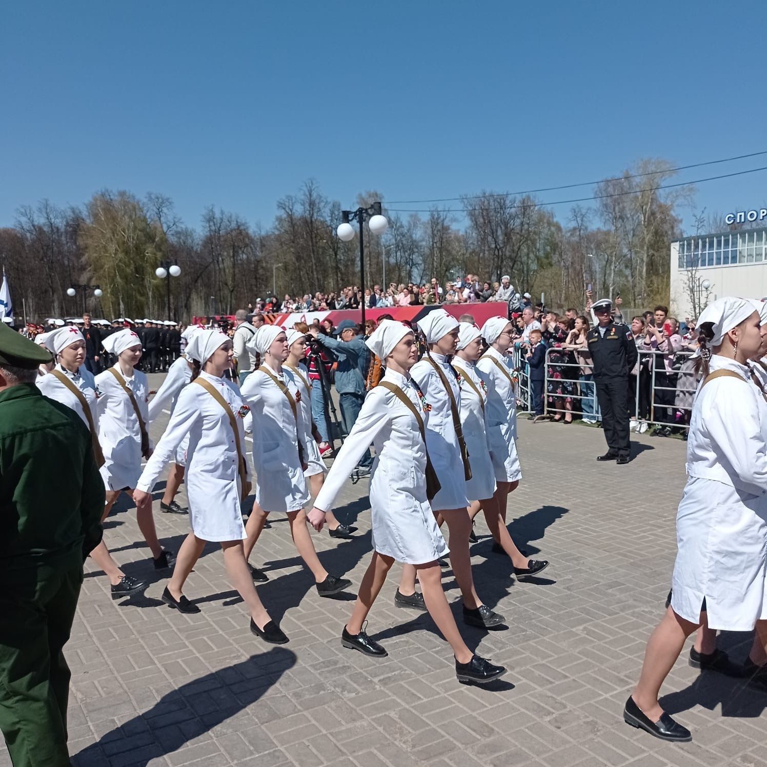 На стадионе «Авангард» прошёл торжественный митинг-парад, посвящённый 77-летию Победы в Великой Отечественной войне