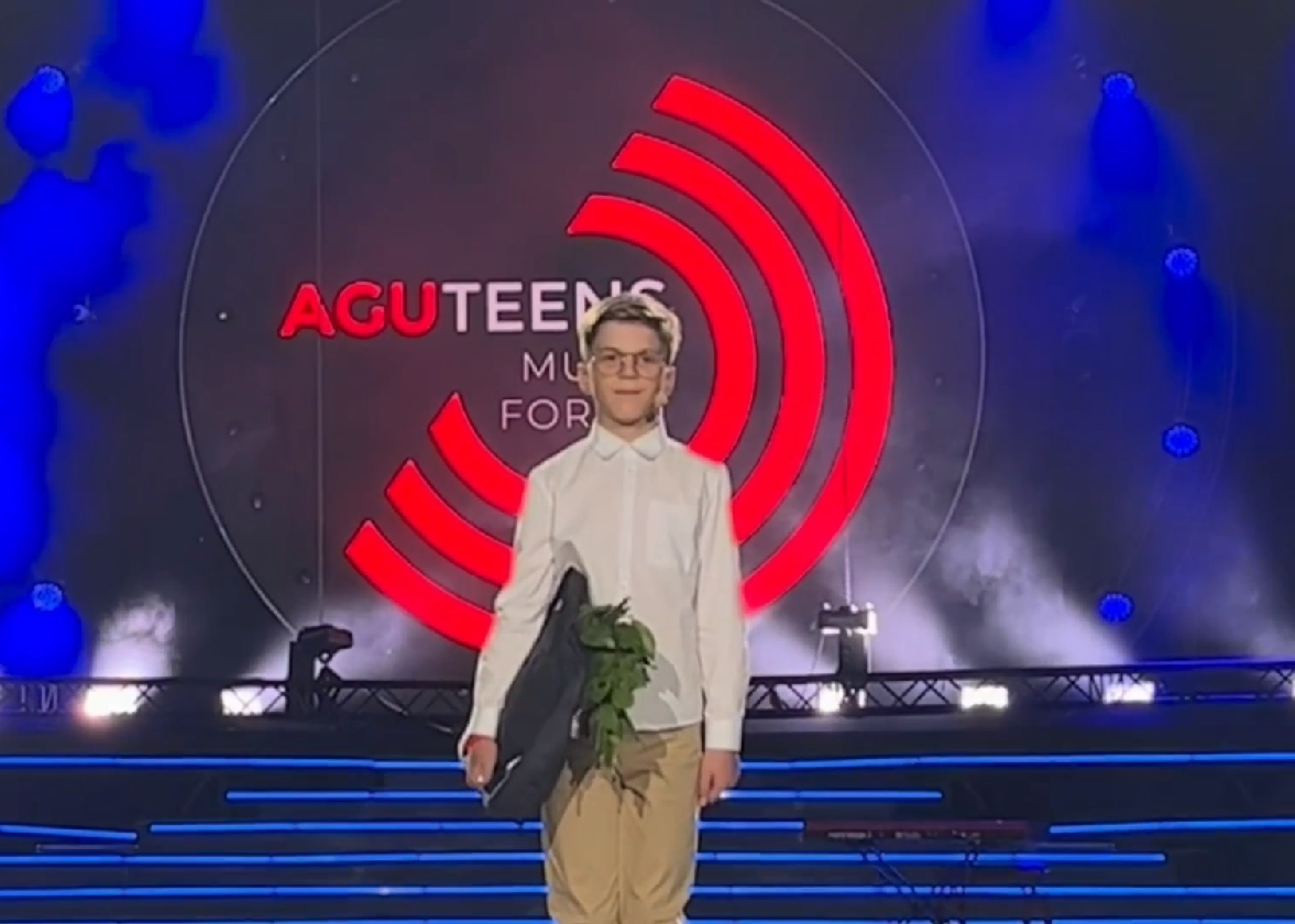 Зеленодольский конферансье Макар Ефимов выступил на форуме Леонида Агутина