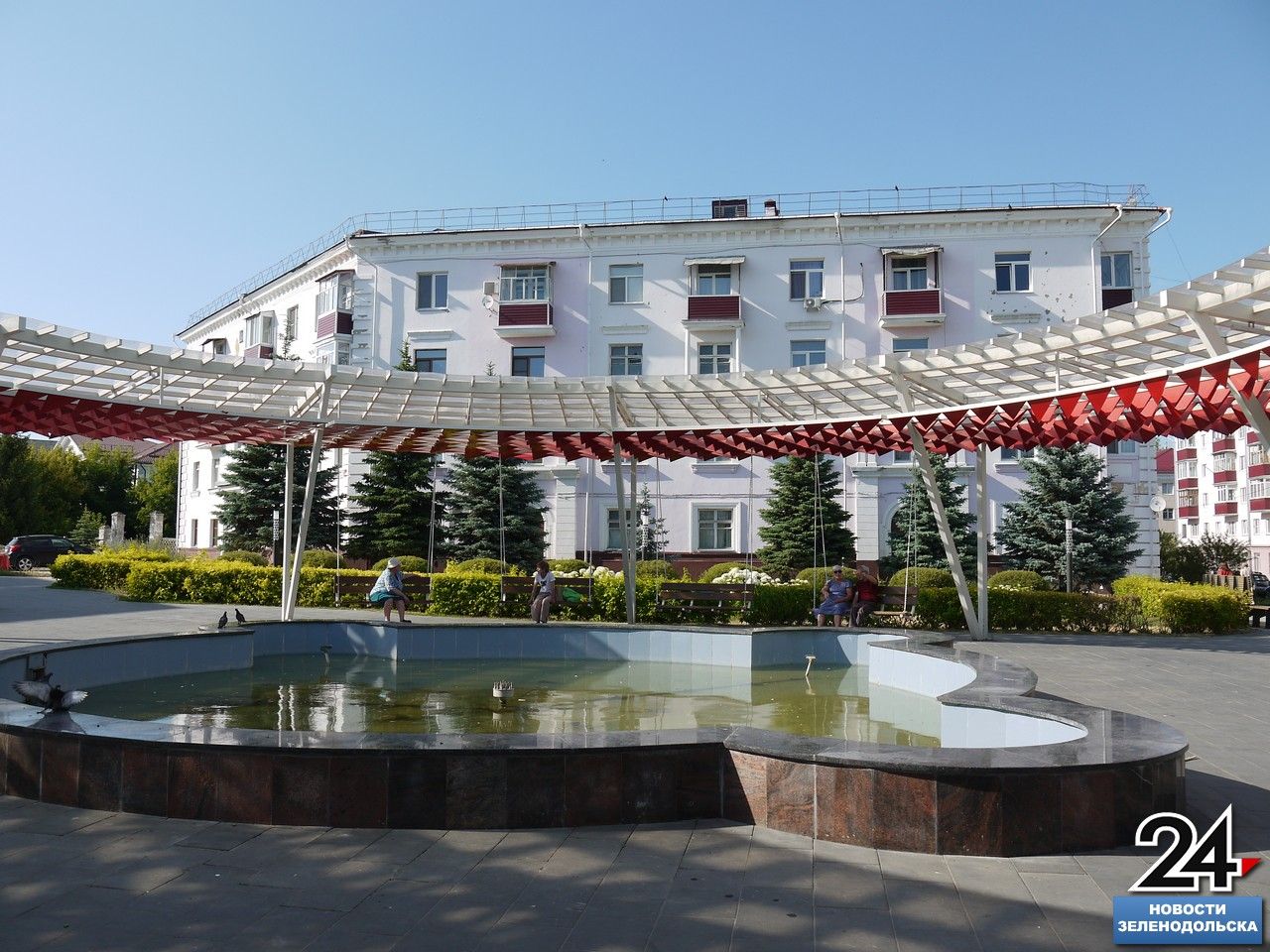 Зеленодольцы жалуются, почему фонтан на Театральной площади не работает