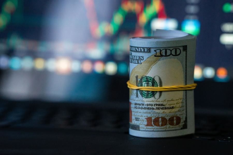 «Ждать осталось недолго». Экономисты сказали, что будет с курсом рубля и доллара