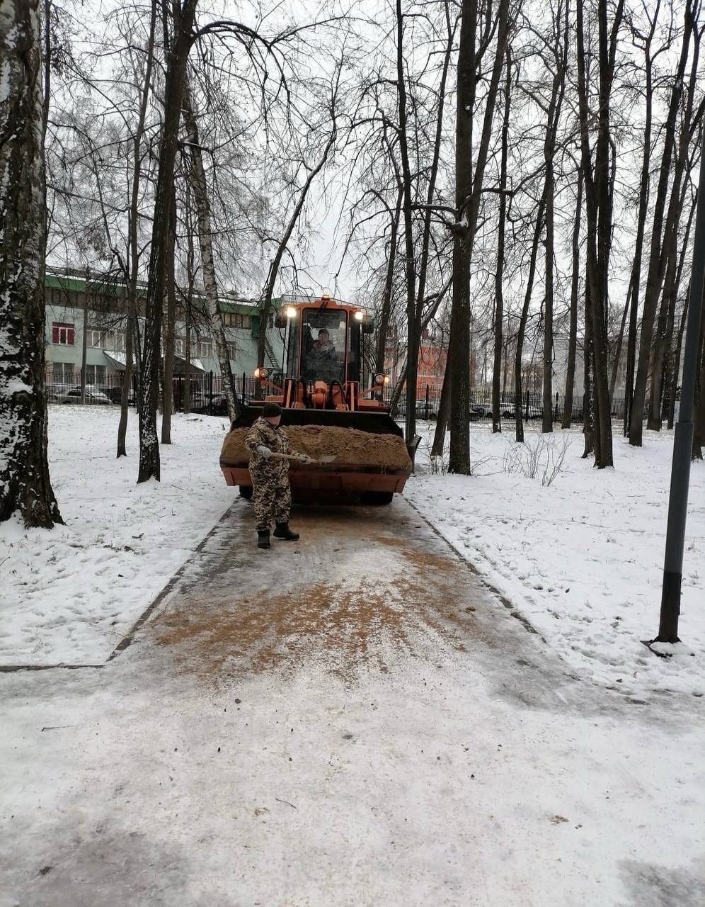 В Зеленодольске ежедневно проводятся работы по приведению города в порядок