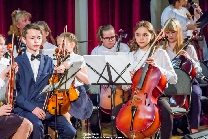 Фоторепортаж: «Поклонимся великим тем годам»: Концертный зал Детской музыкальной школы