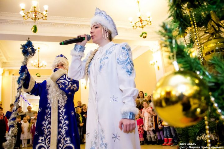 Фото: Новогоднее представление для детей из многодетных семей провели в ДК "Родина"