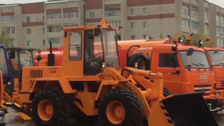 Зеленодольск получил три новые машины для уборки города