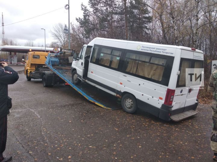 В Казани инспекторы ДПС отправили на штрафстоянку автобус, который вез призывников из Зеленодольска