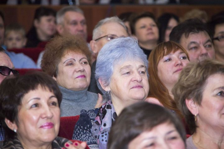 Долгожданная встреча выпускников: В ДК "Родина" отметили 55-летний юбилей Лицея №14