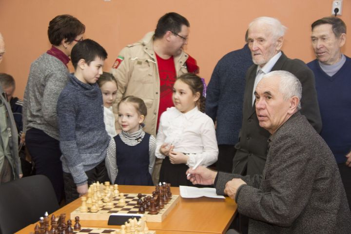 Фоторепортаж: ЦДТ. Открытие зала интеллектуальных игр для детей и шахматного клуба для ветеранов