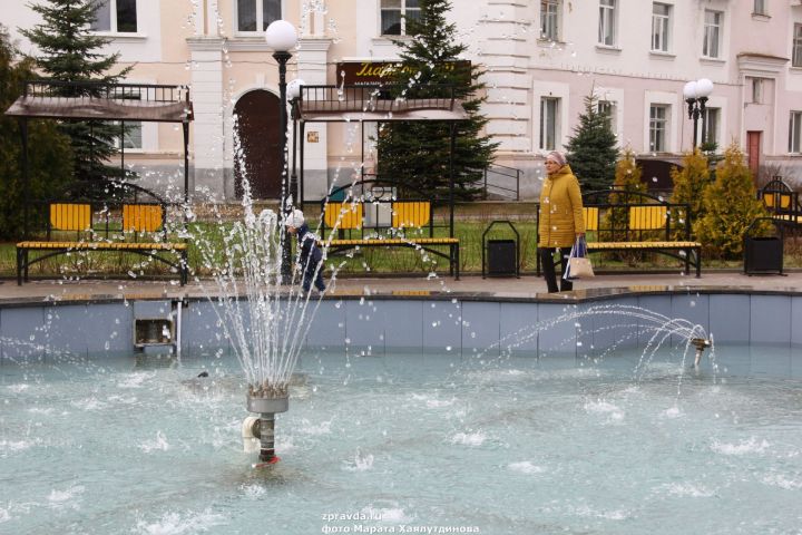 Фоторепортаж: В Зеленодольске запустили фонтаны и с размахом отметили Первомай