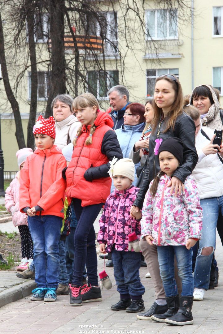 Фоторепортаж: В Зеленодольске запустили фонтаны и с размахом отметили Первомай