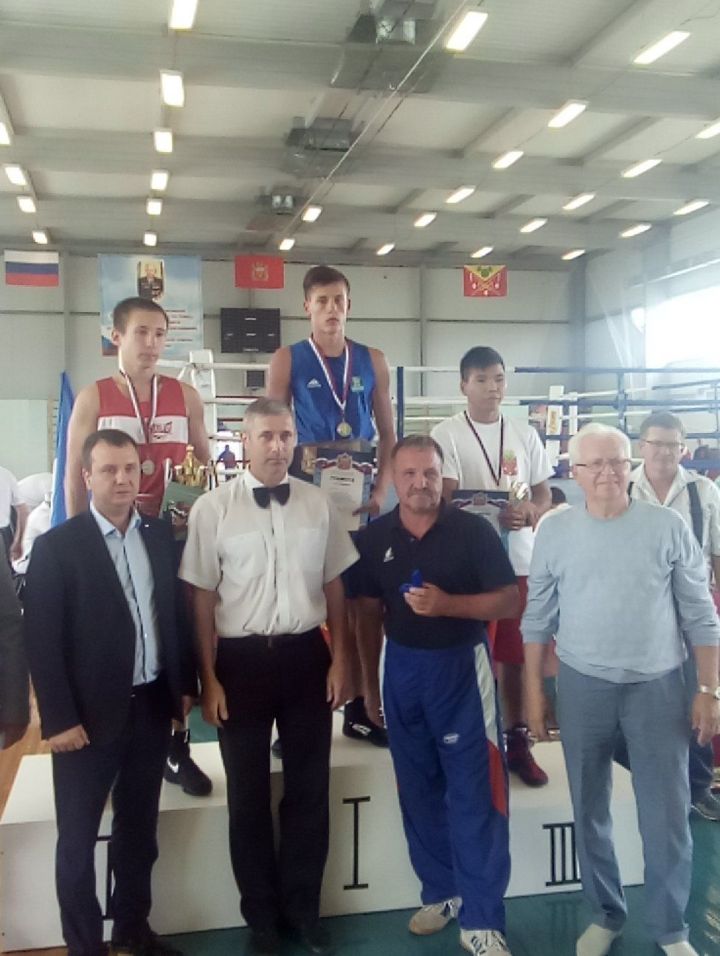Зеленодольские боксеры успешно выступили на чемпионате по боксу